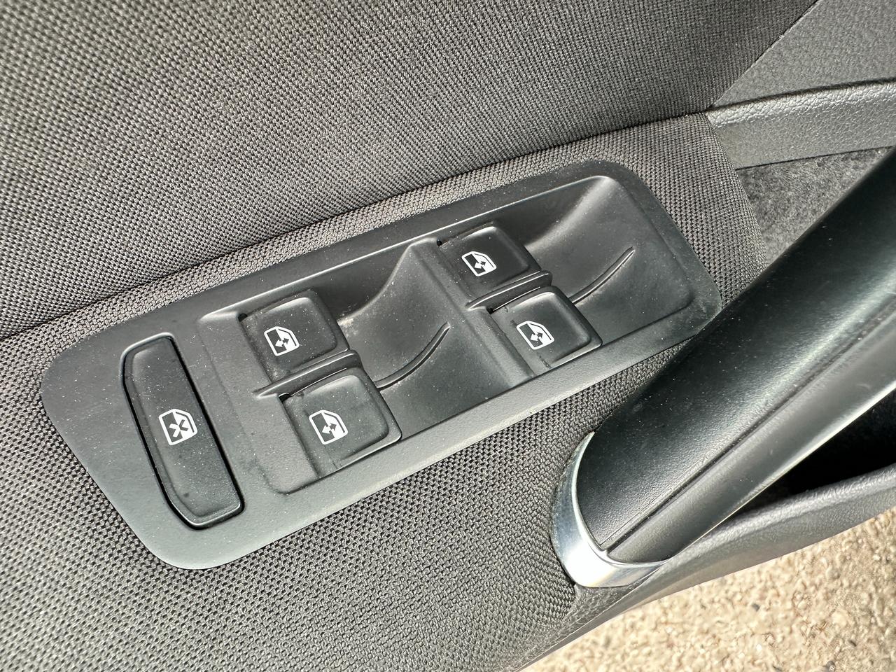 2017 Volkswagen Golf Trendline Manual HTD-Cloth XM Bluetooth BackupCam Photo