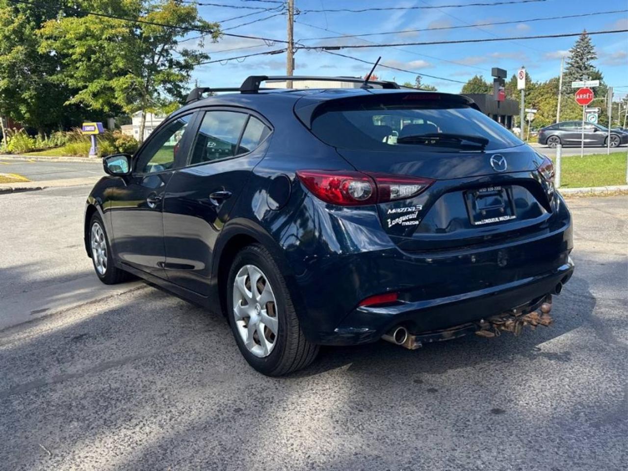 2017 Mazda MAZDA3 * LOW KM * MANUAL TRANSMISSION SPORT Photo2
