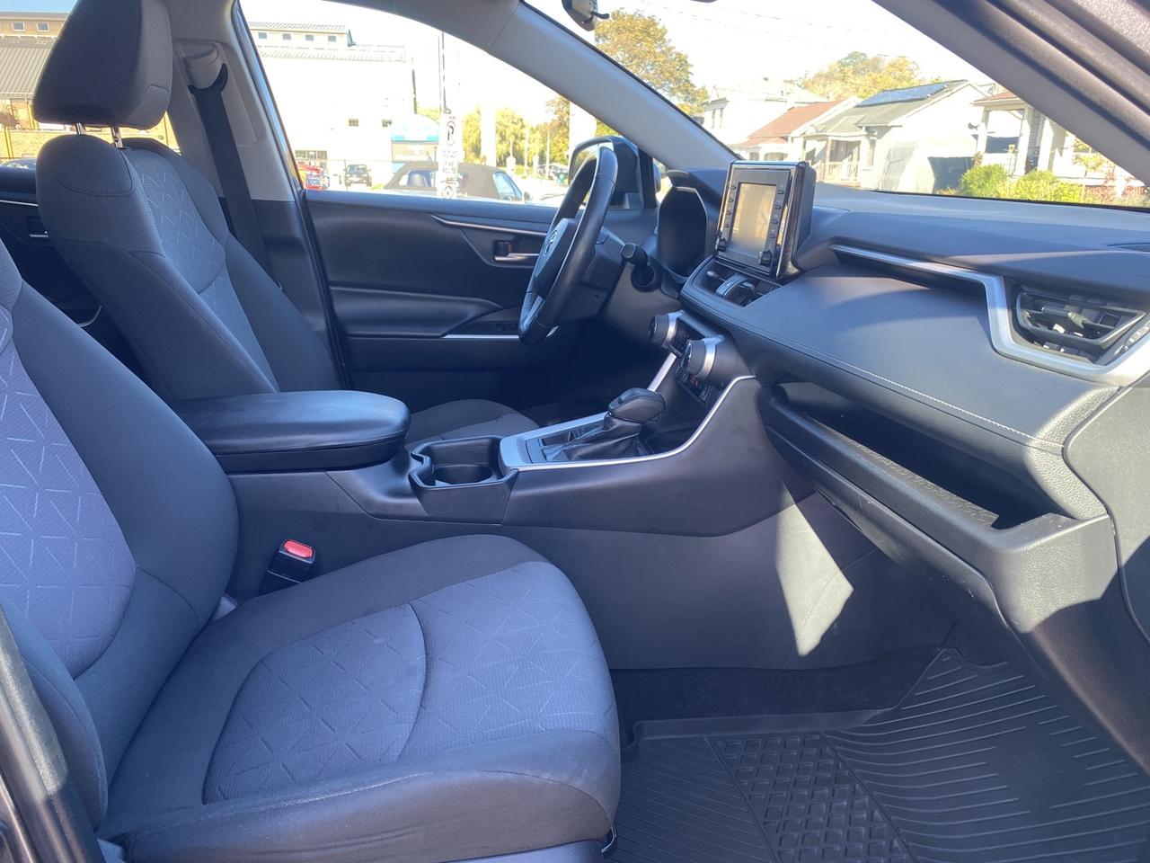 2019 Toyota RAV4 XLE AWD Photo