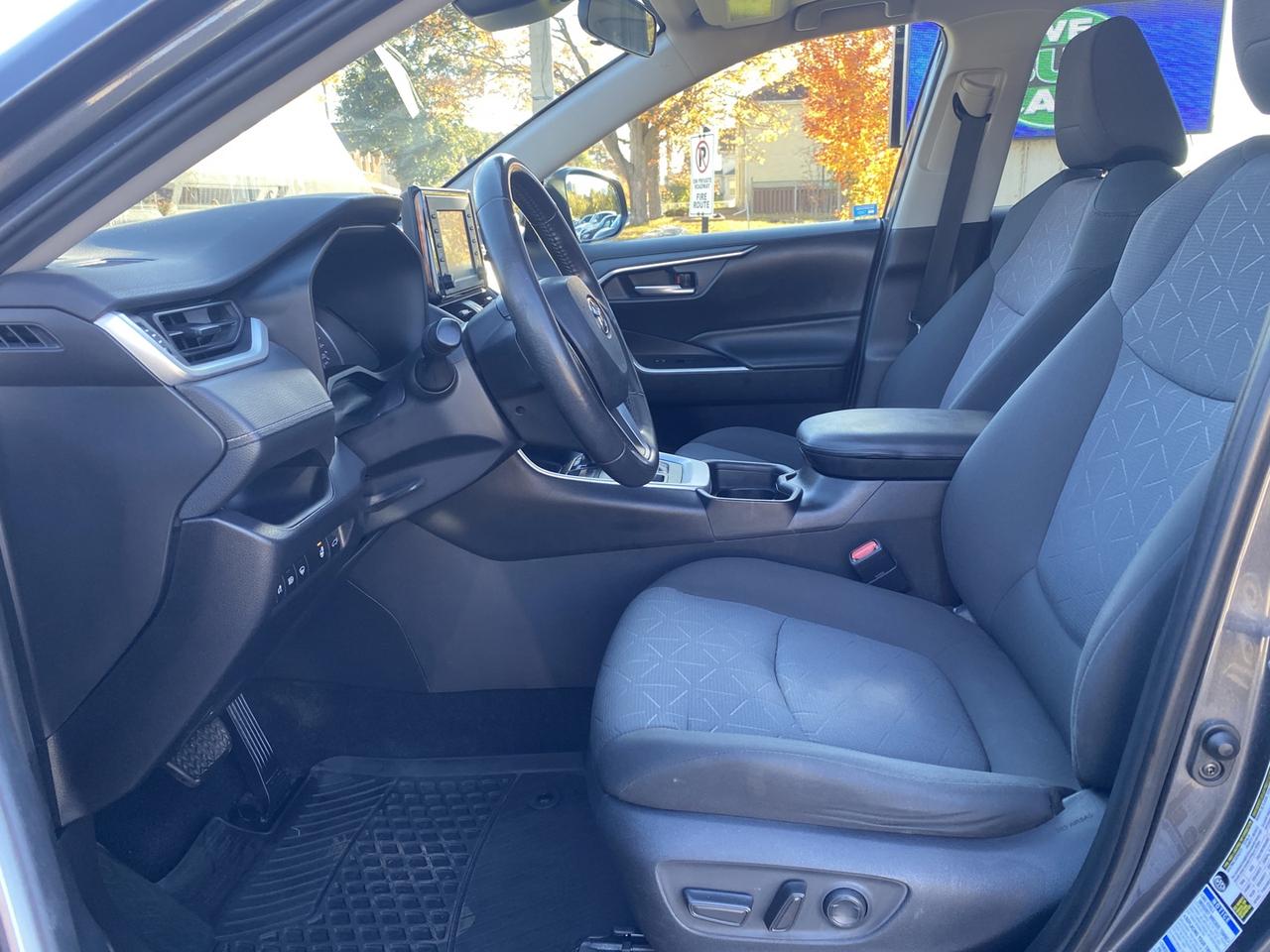 2019 Toyota RAV4 XLE AWD Photo