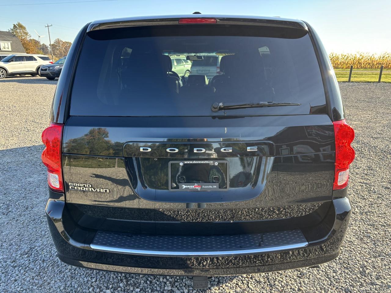 2017 Dodge Grand Caravan SXT SXT Photo3
