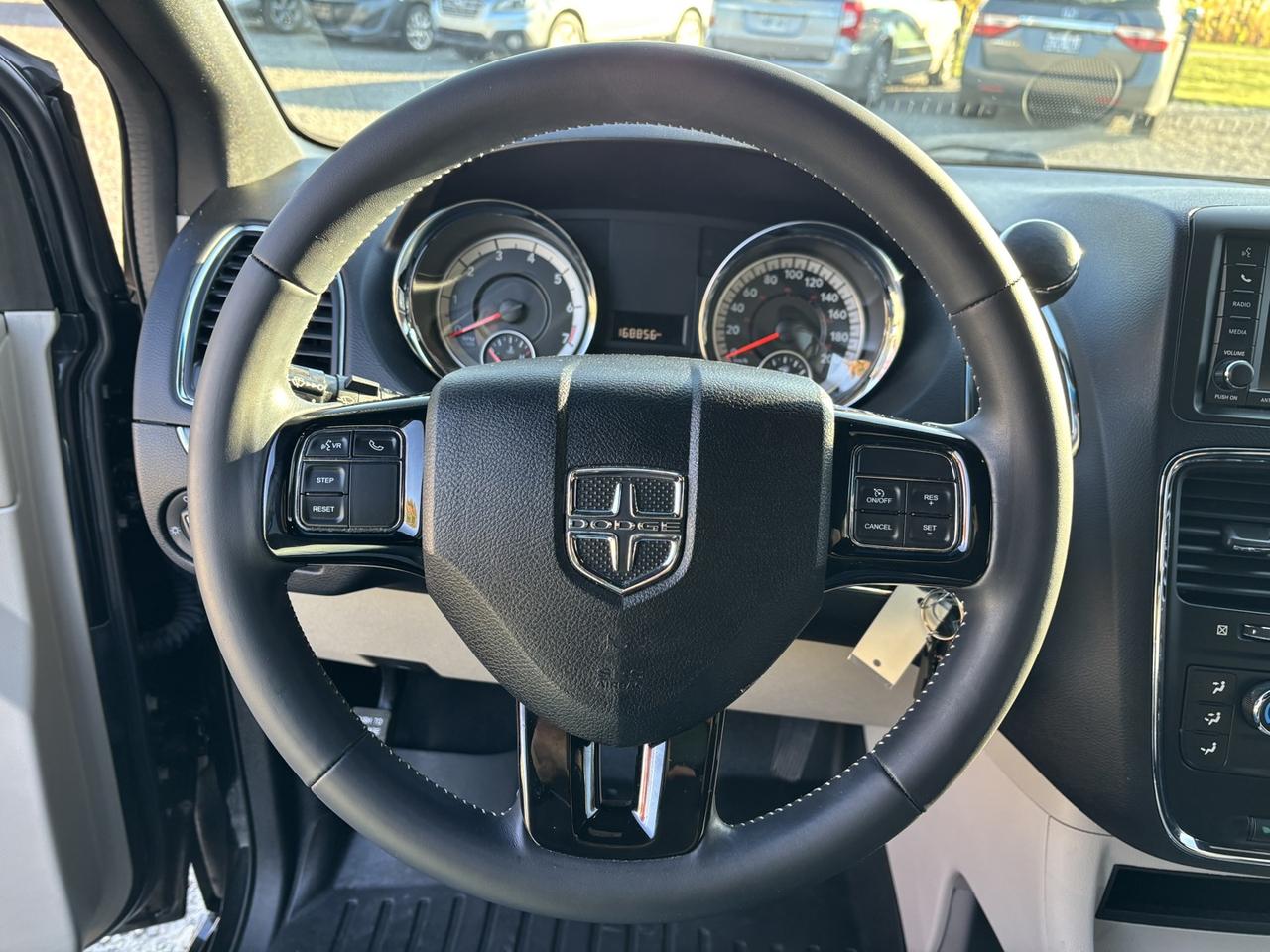 2017 Dodge Grand Caravan SXT SXT Photo