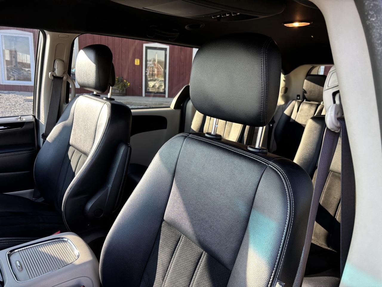 2017 Dodge Grand Caravan SXT SXT Photo
