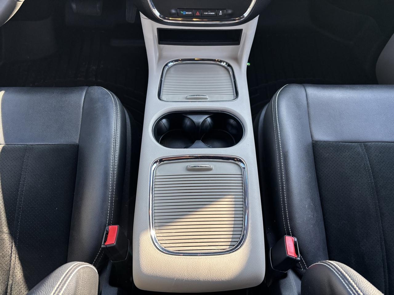 2017 Dodge Grand Caravan SXT SXT Photo