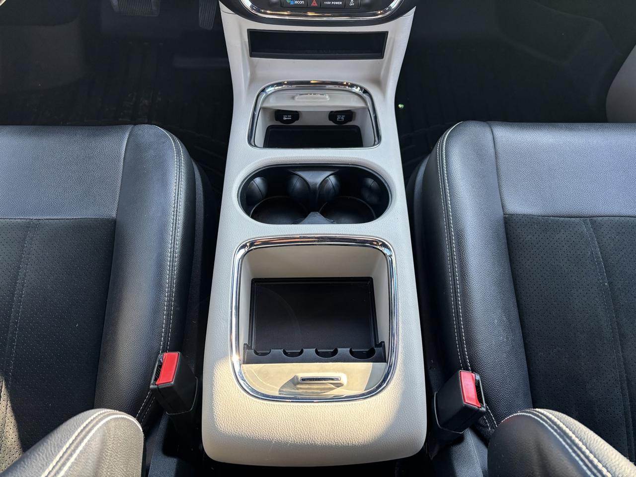 2017 Dodge Grand Caravan SXT SXT Photo