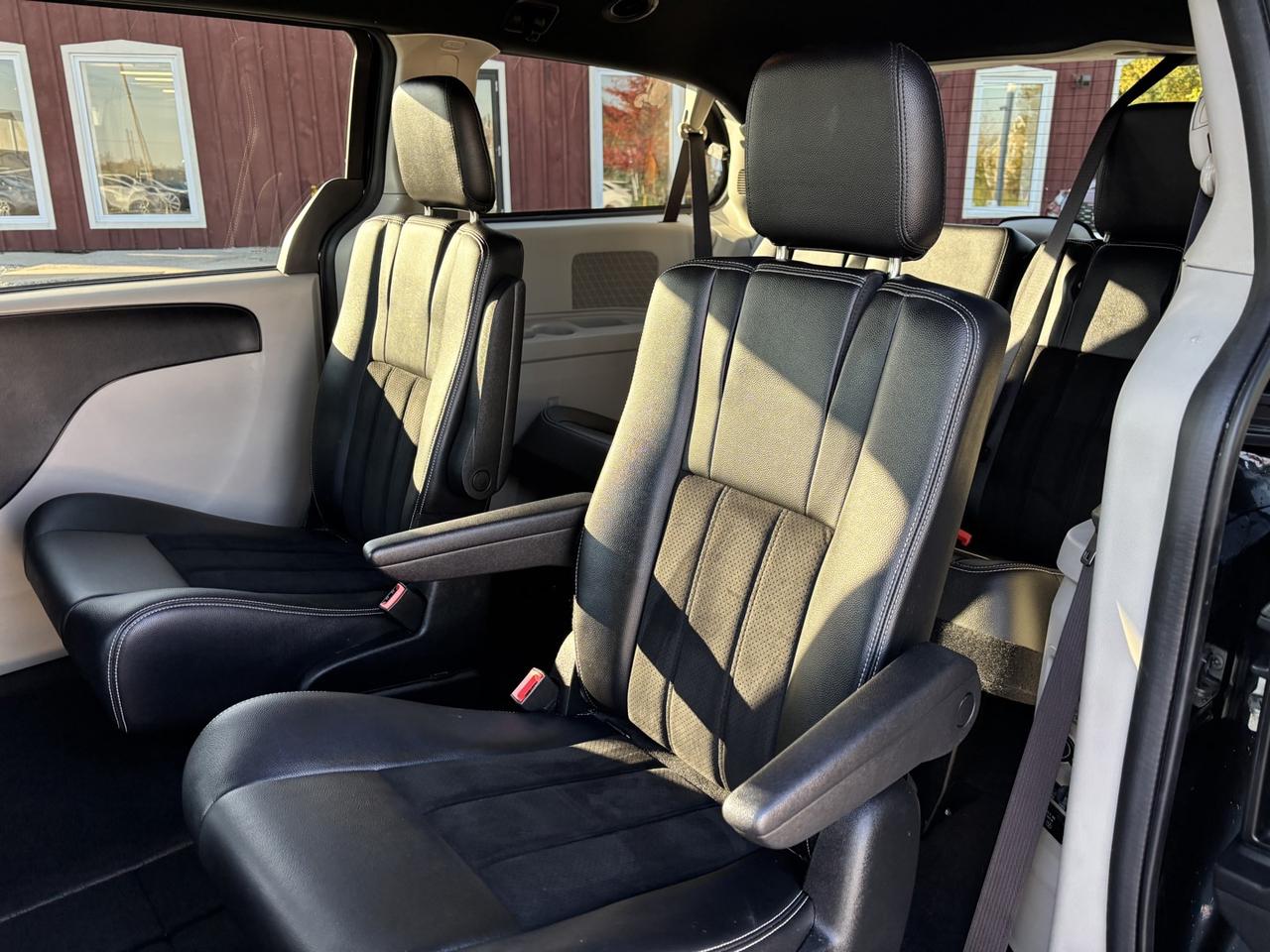 2017 Dodge Grand Caravan SXT SXT Photo
