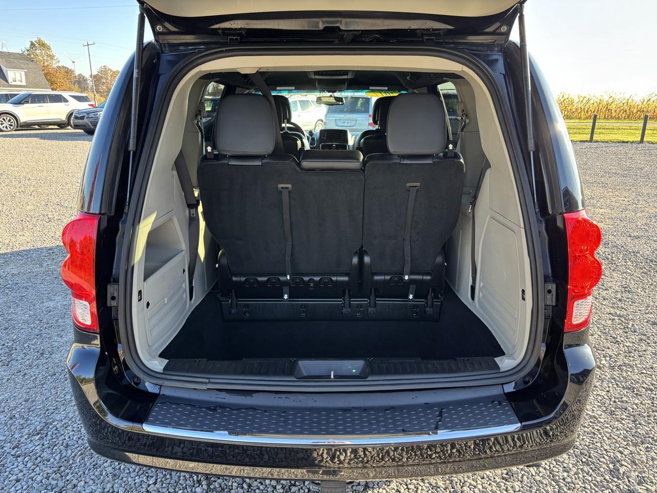 2017 Dodge Grand Caravan SXT SXT Photo