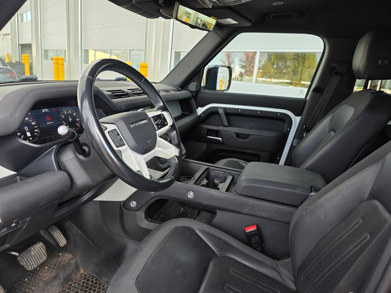 2021 Land Rover Defender 110 P300 AWD - 19"ALLOYS|NAVI|CAMERA|BLINDSPOT Photo