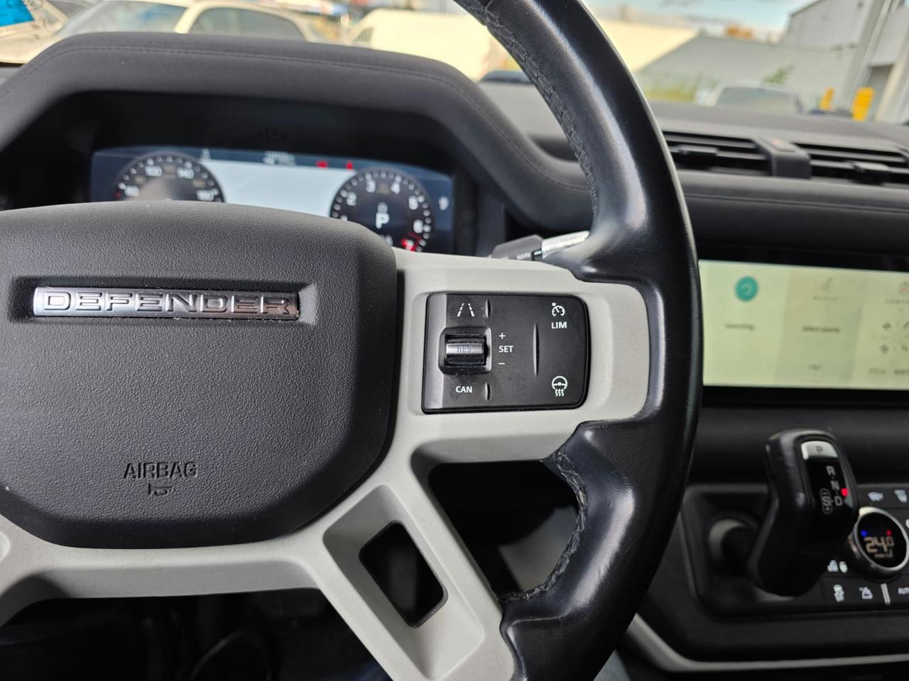 2021 Land Rover Defender 110 P300 AWD - 19"ALLOYS|NAVI|CAMERA|BLINDSPOT Photo