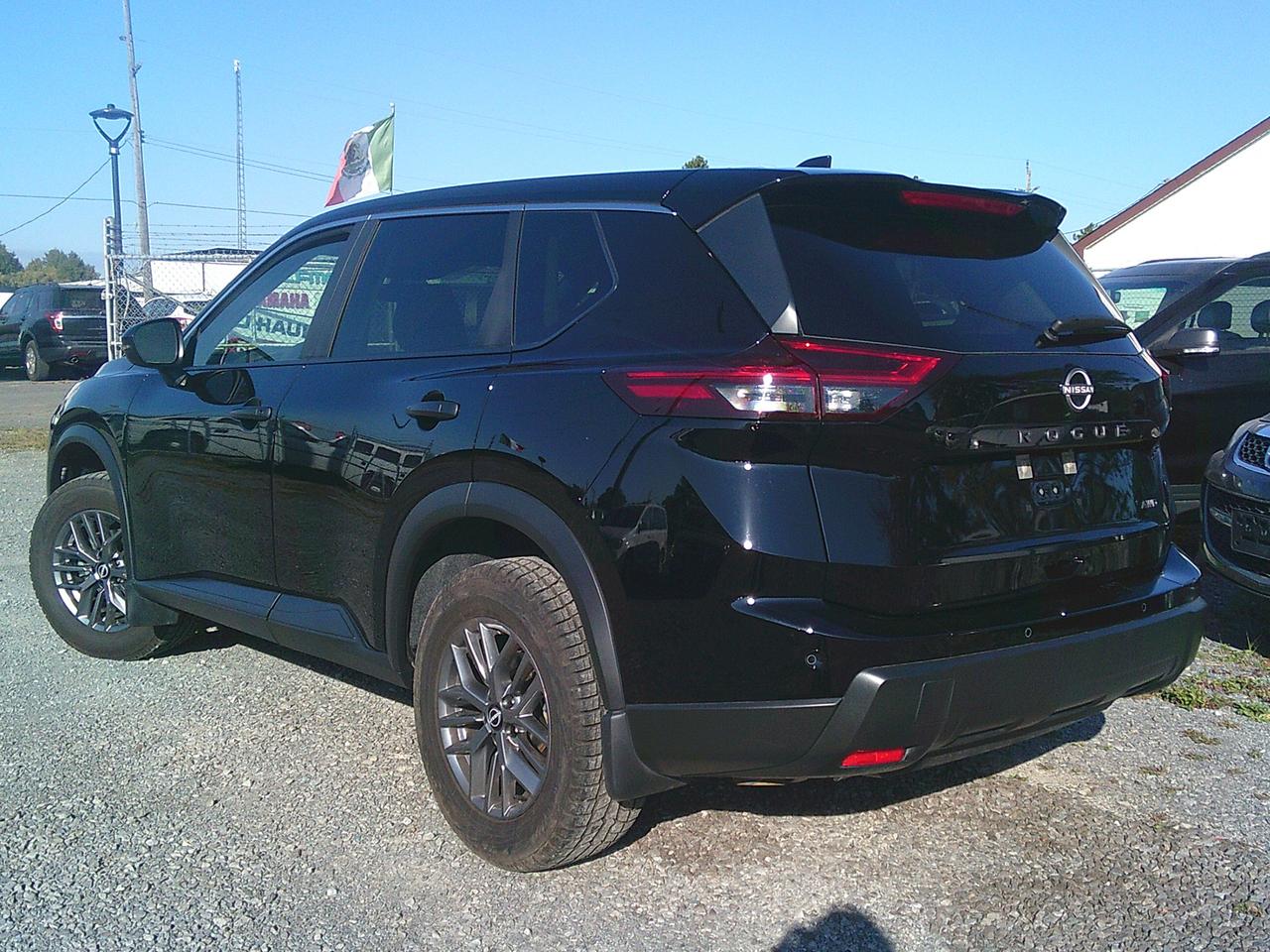 2026 Nissan Rogue AWD S Photo