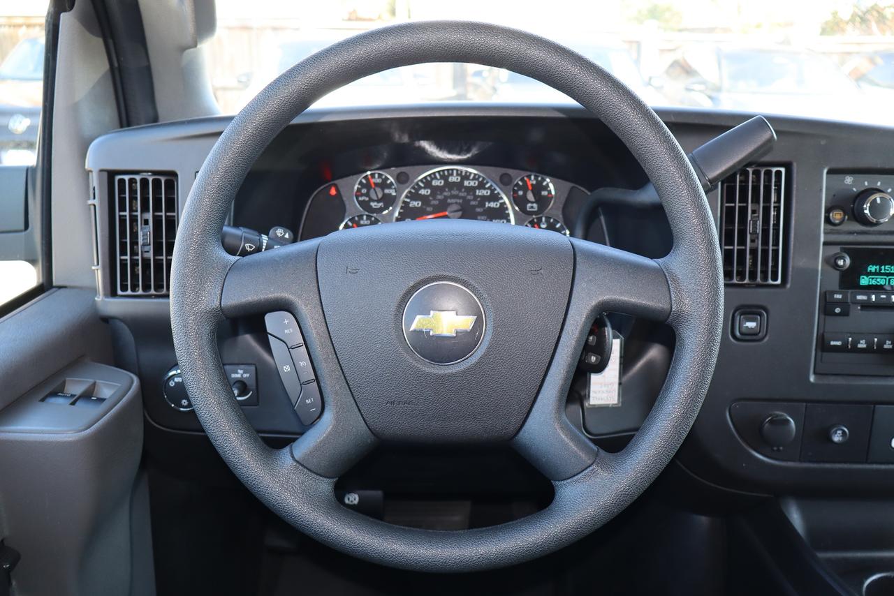 2021 Chevrolet Express RWD 2500 135" LT Photo