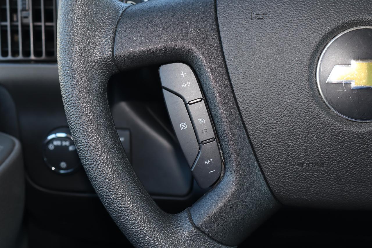 2021 Chevrolet Express RWD 2500 135" LT Photo