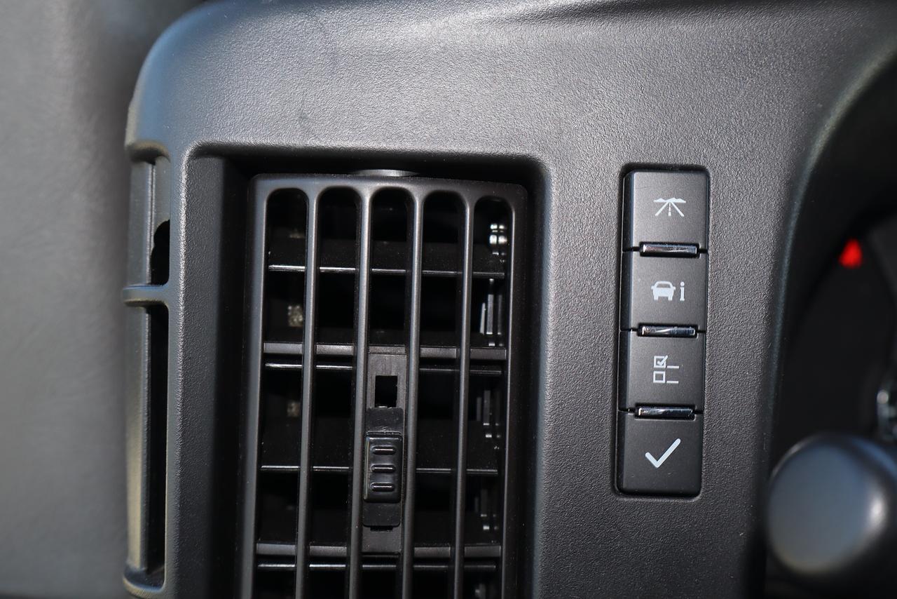 2021 Chevrolet Express RWD 2500 135" LT Photo