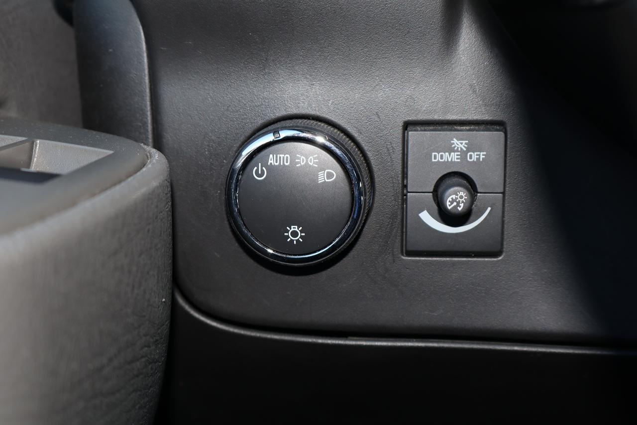 2021 Chevrolet Express RWD 2500 135" LT Photo