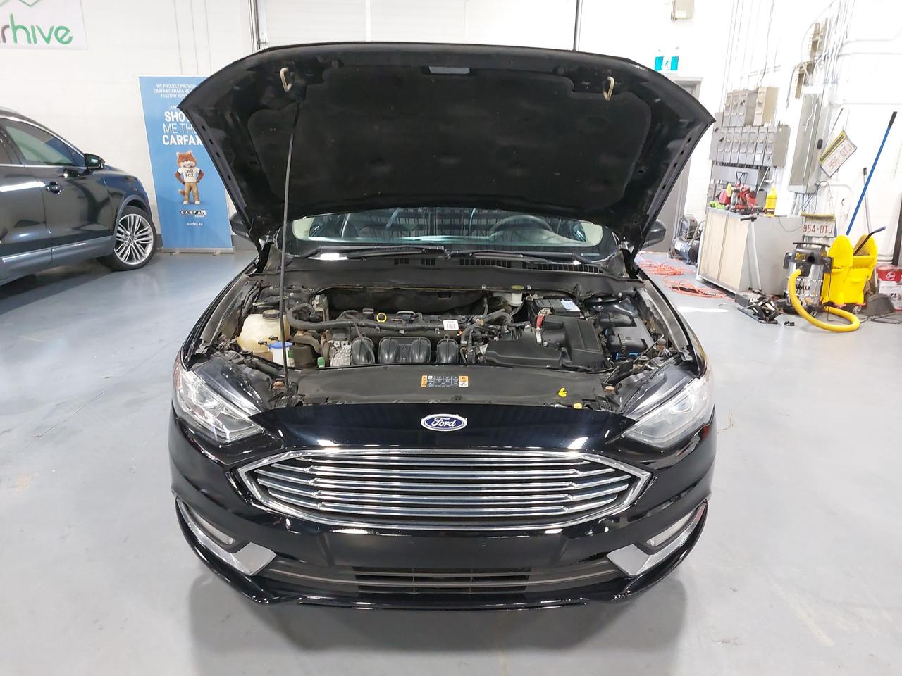 2017 Ford Fusion SE Photo