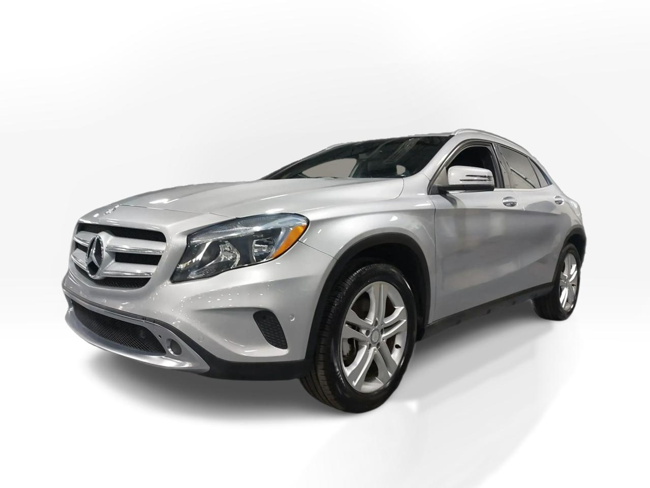 2015 Mercedes-Benz GLA 4MATIC 4dr GLA 250 Photo0