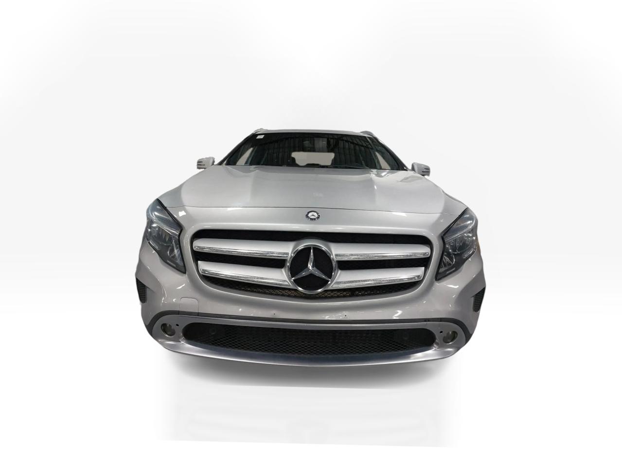 2015 Mercedes-Benz GLA 4MATIC 4dr GLA 250 Photo1