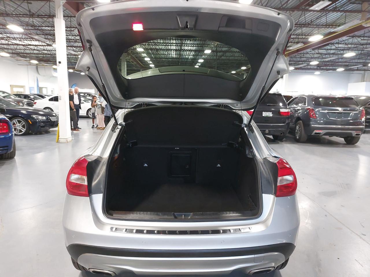 2015 Mercedes-Benz GLA 4MATIC 4dr GLA 250 Photo