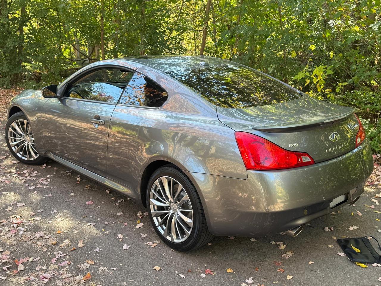 2015 Infiniti Q60 Sport Photo