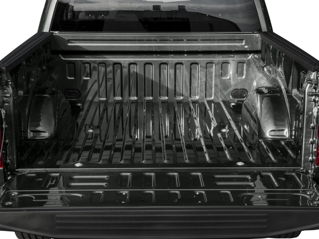 2017 Ford F-150 XLT 4WD SuperCrew 5.5' Box Photo