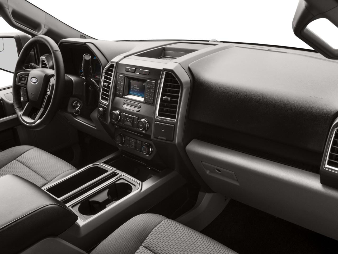 2017 Ford F-150 XLT 4WD SuperCrew 5.5' Box Photo