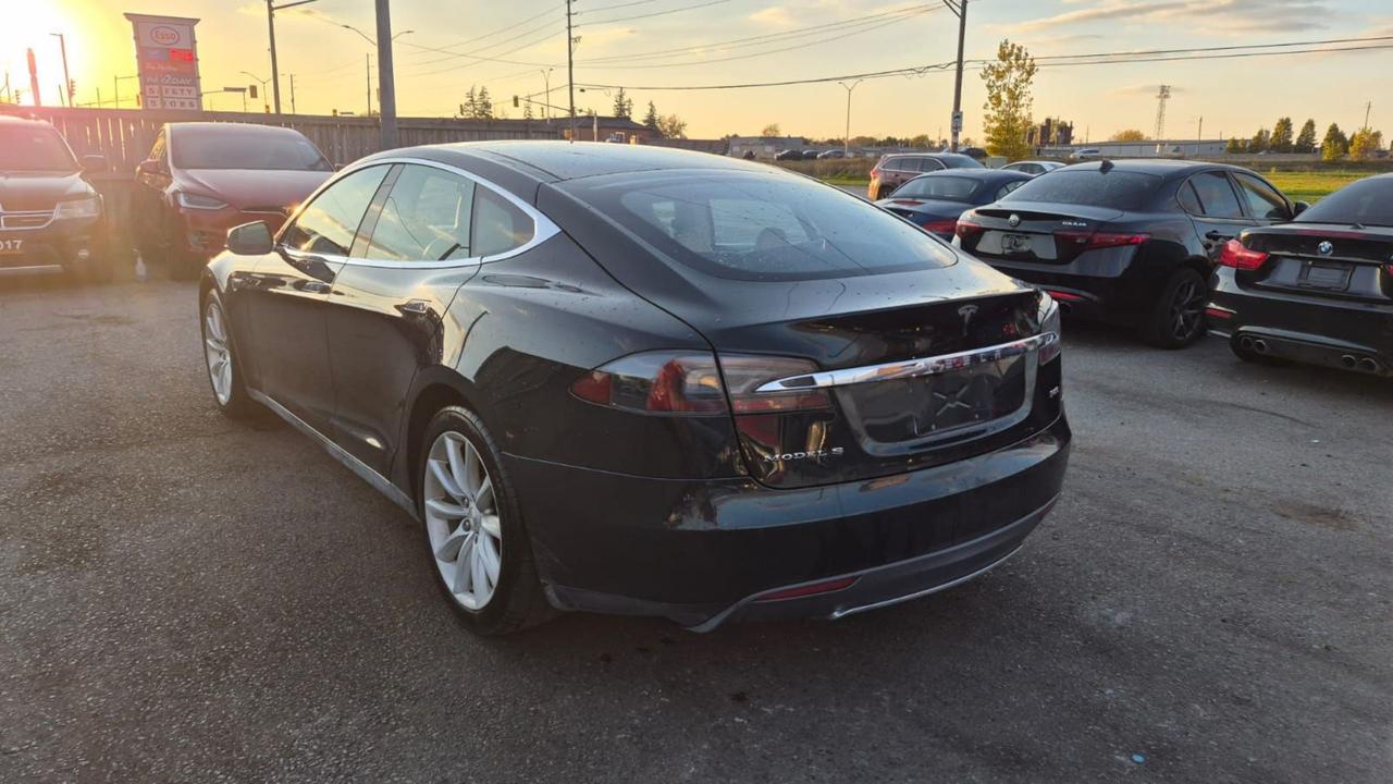 2013 Tesla Model S PERFORMANCE, P85, FREE SUPERCHARGING FOR LIFE Photo2