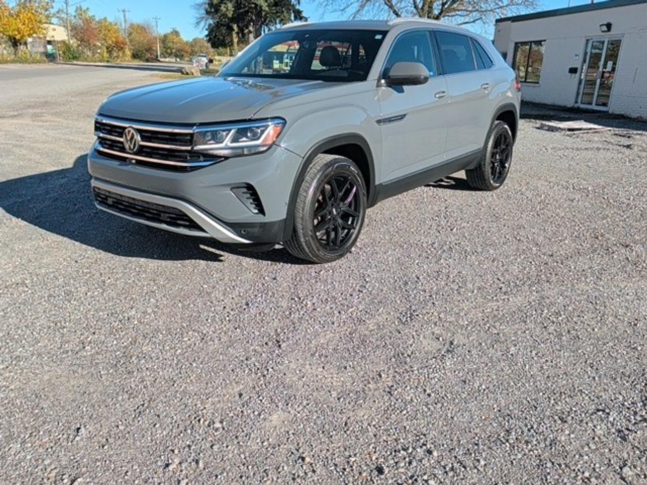 2020 Volkswagen Atlas Cross Sport Execline Photo