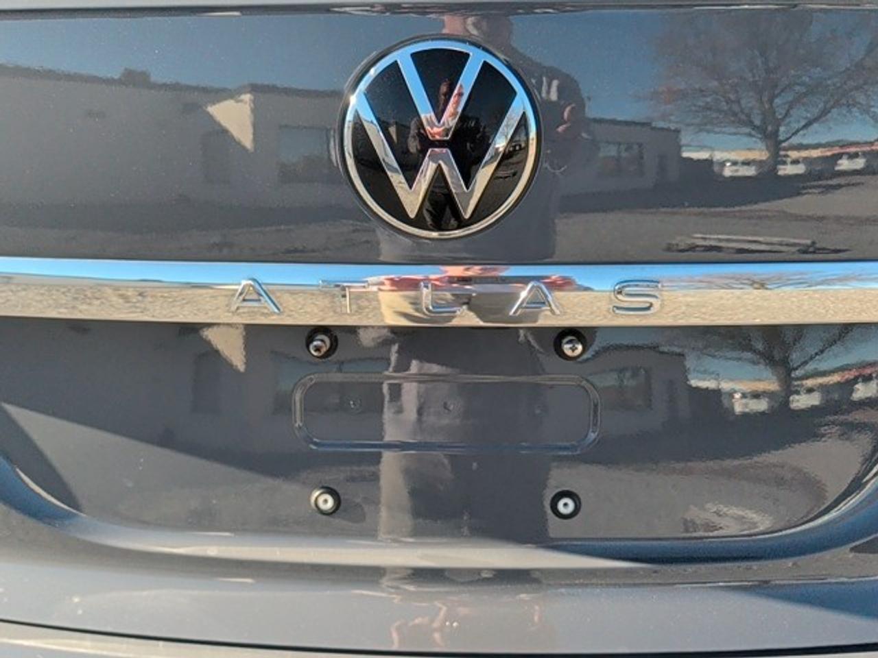 2020 Volkswagen Atlas Cross Sport Execline Photo