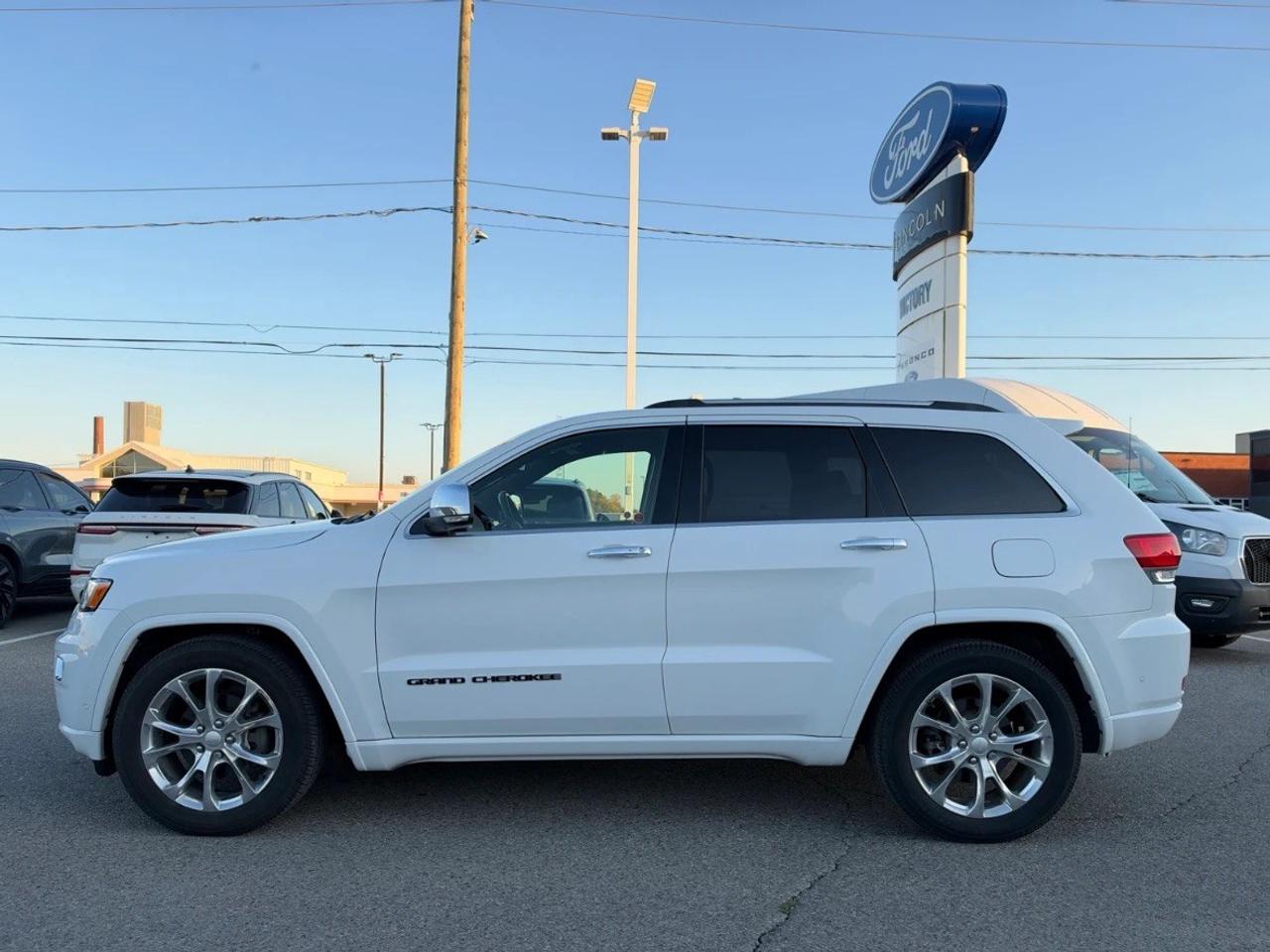 2019 Jeep Grand Cherokee OVERLAND 4X4 Photo