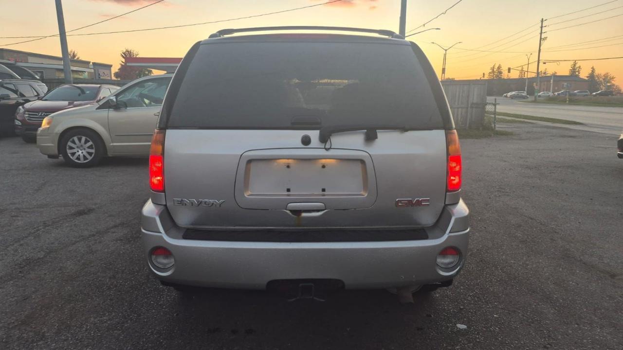 2008 GMC Envoy SLE, LEATHER, LOADED, ONLY 106KMS, AS IS SPECIAL Photo