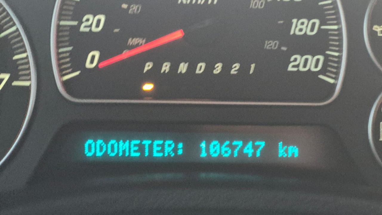 2008 GMC Envoy SLE, LEATHER, LOADED, ONLY 106KMS, AS IS SPECIAL Photo