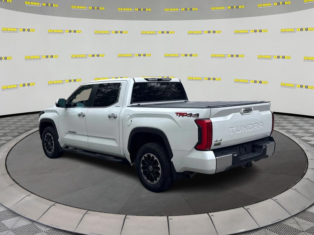 2024 Toyota Tundra 4X4 CrewMax Limited Photo4