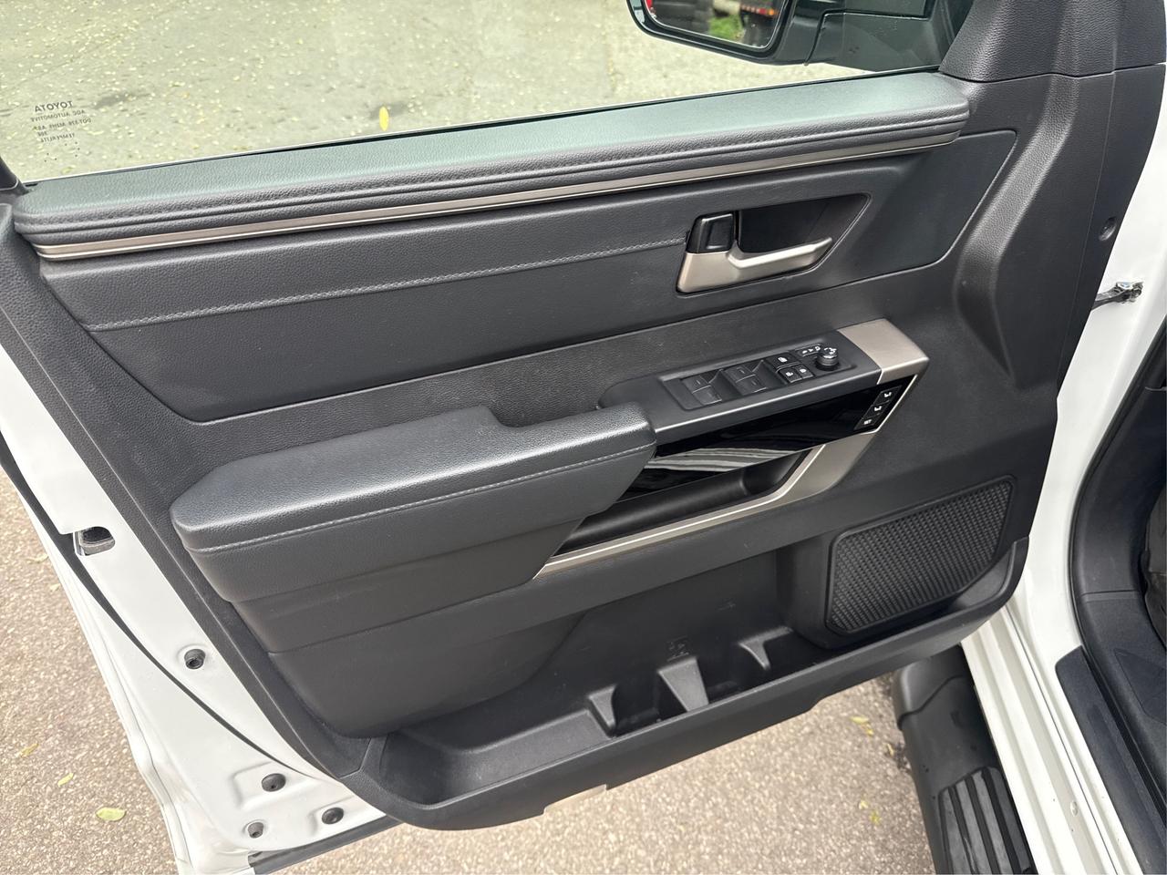 2024 Toyota Tundra 4X4 CrewMax Limited Photo