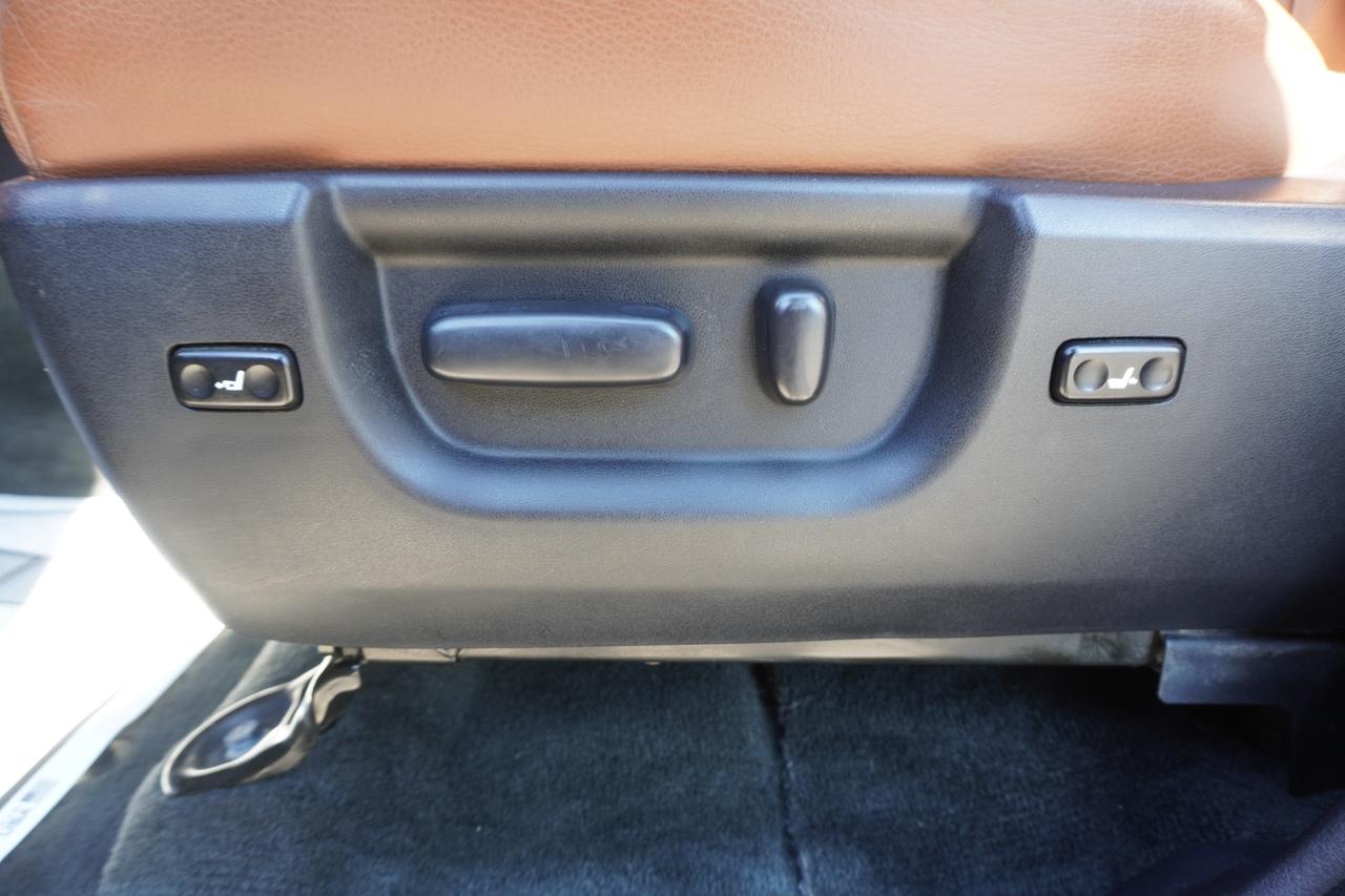 2016 Toyota Sequoia Platinum Photo