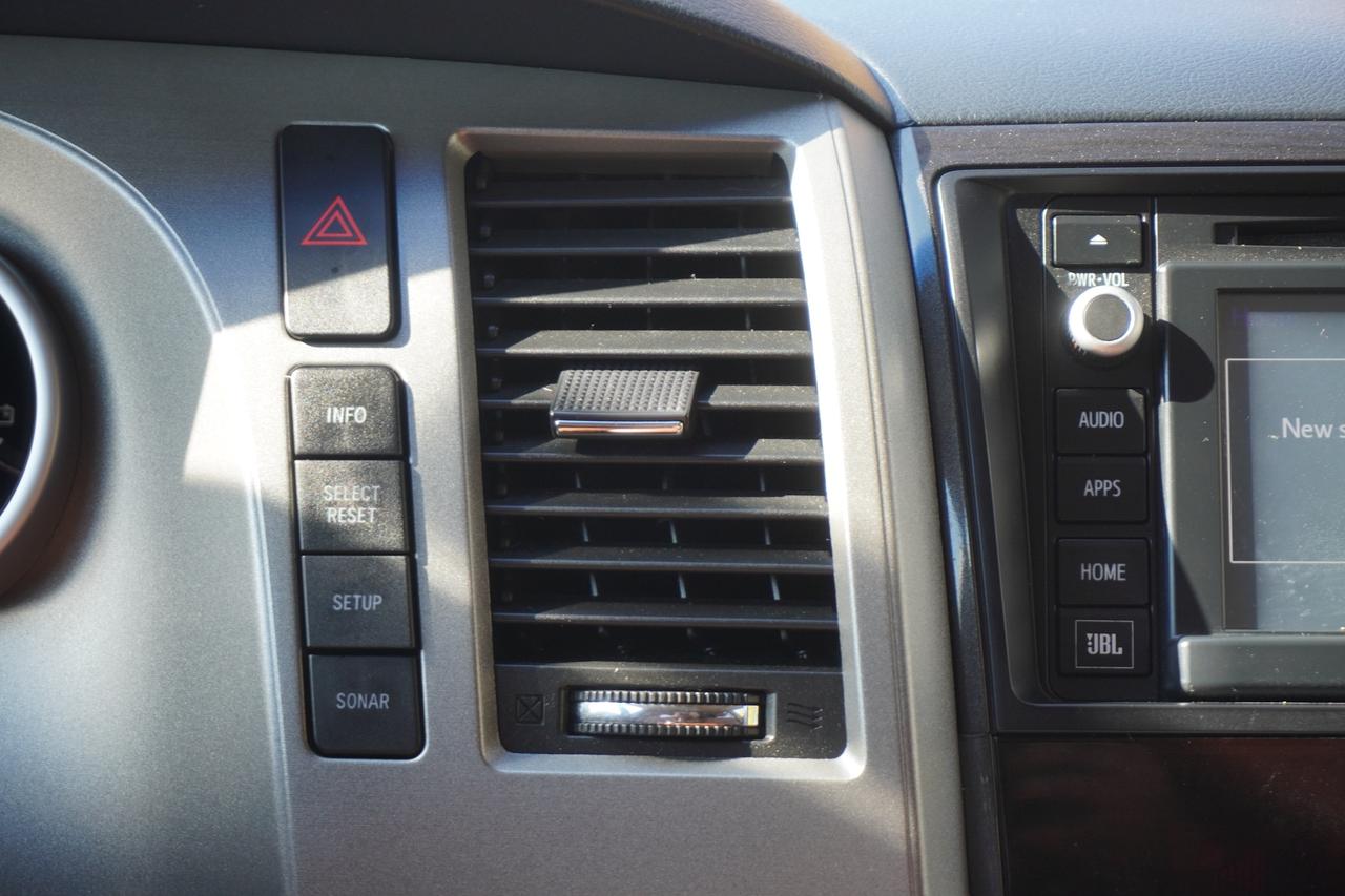 2016 Toyota Sequoia Platinum Photo