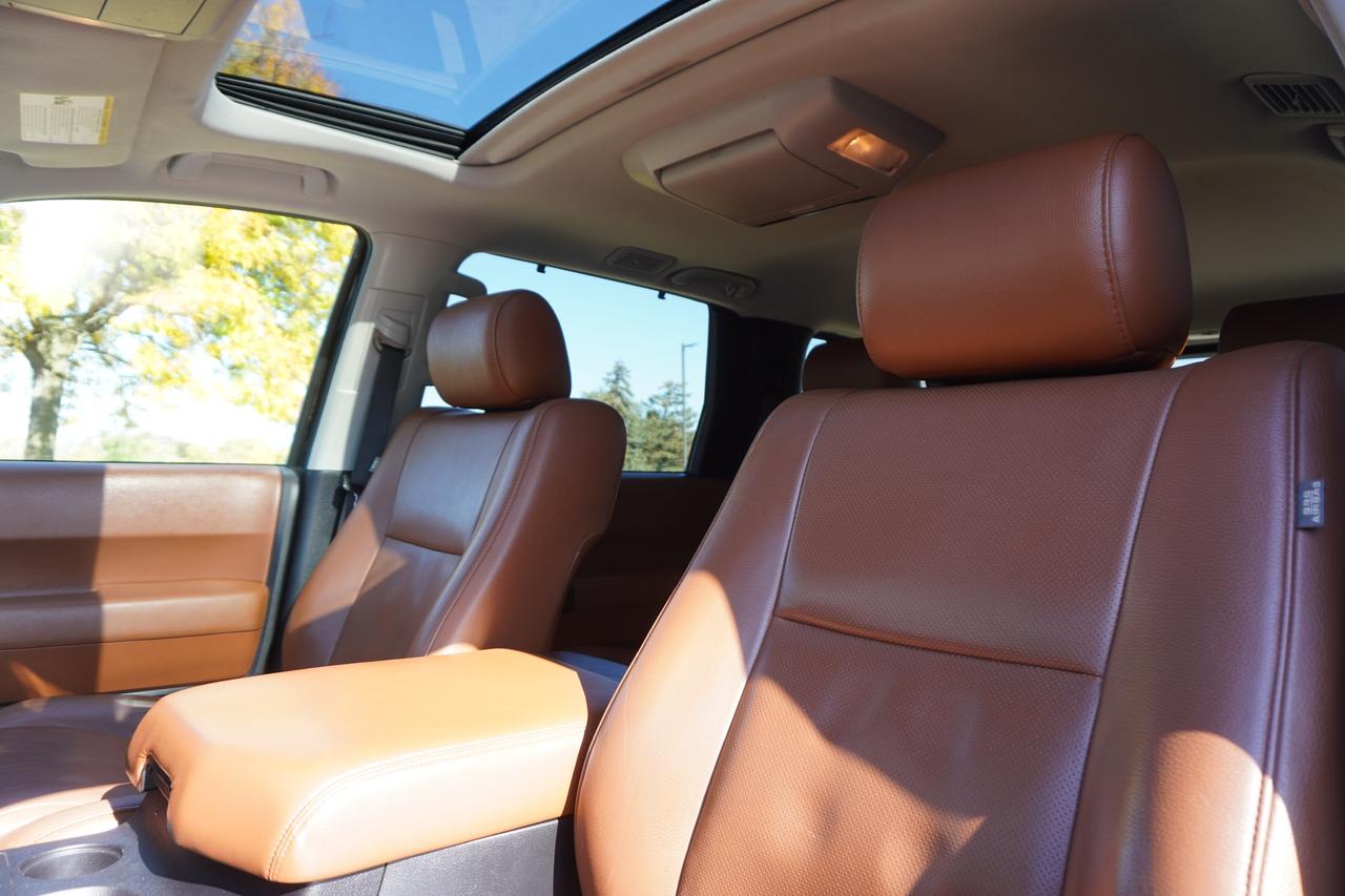 2016 Toyota Sequoia Platinum Photo