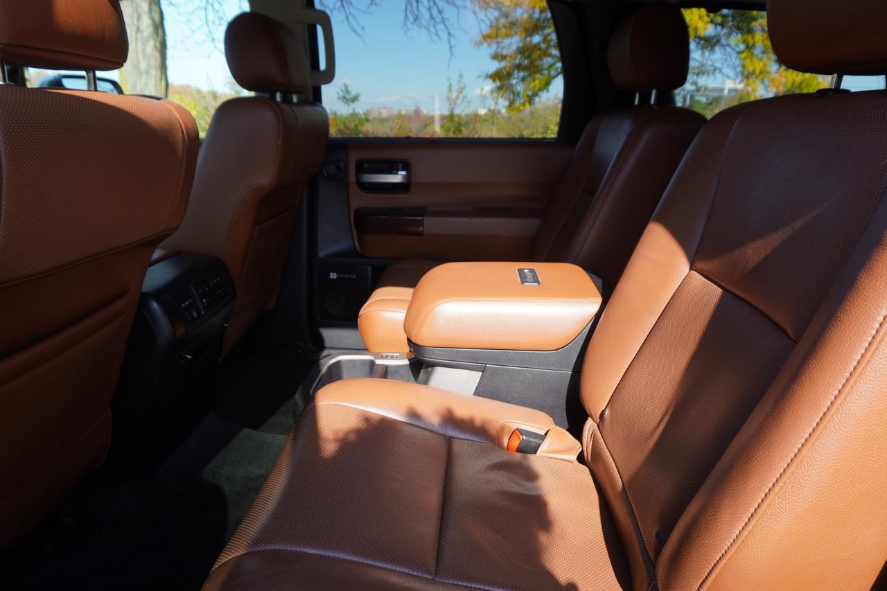 2016 Toyota Sequoia Platinum Photo