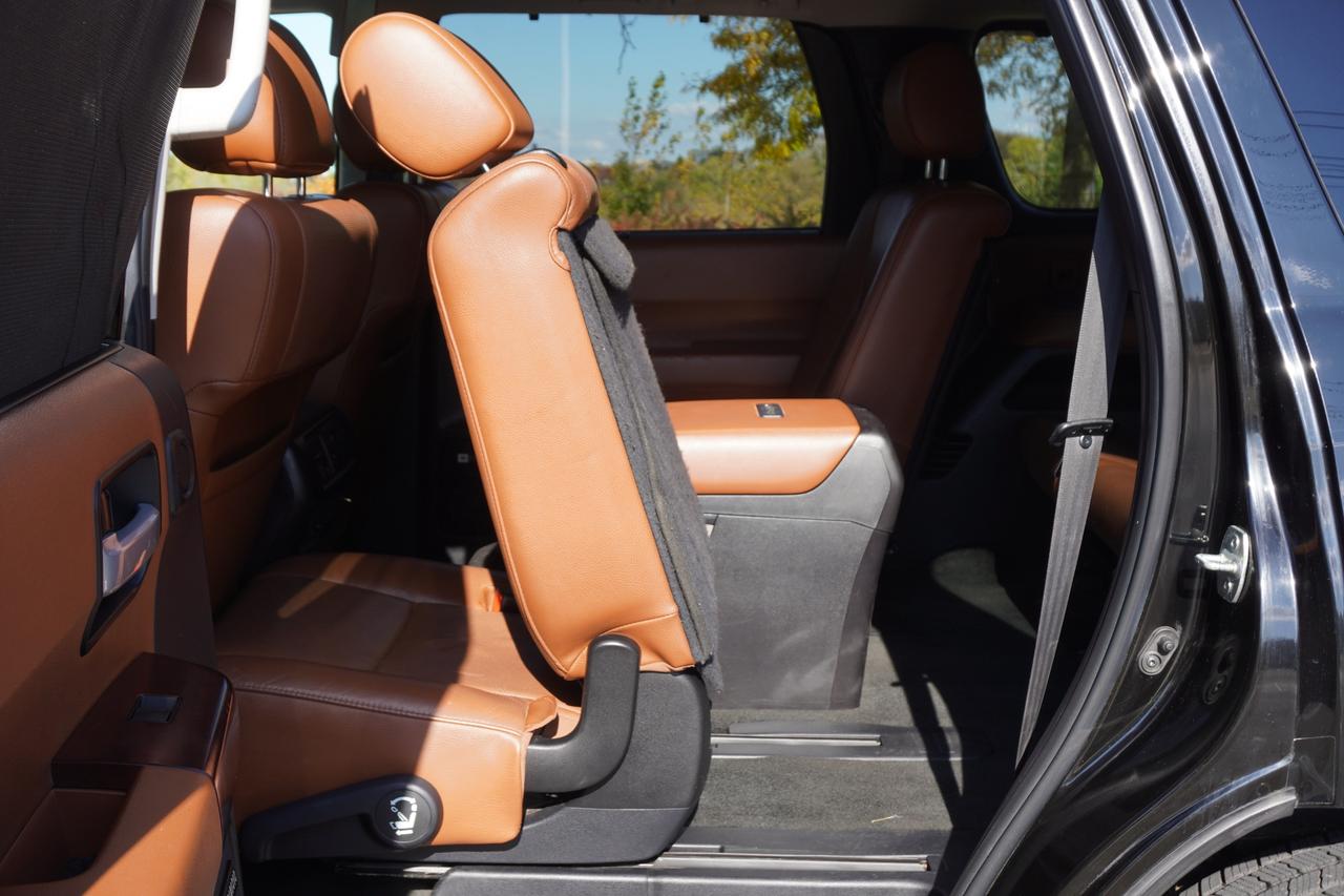 2016 Toyota Sequoia Platinum Photo