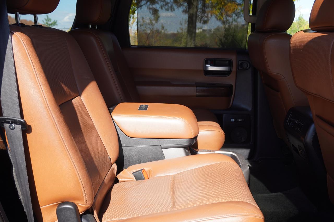 2016 Toyota Sequoia Platinum Photo