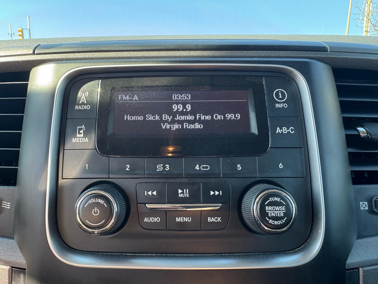 2013 RAM 1500 4WD REG CAB 140.5" ST Photo