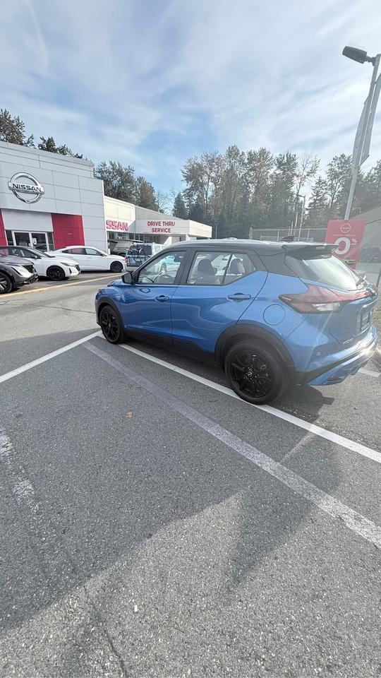 2023 Nissan Kicks SV Photo