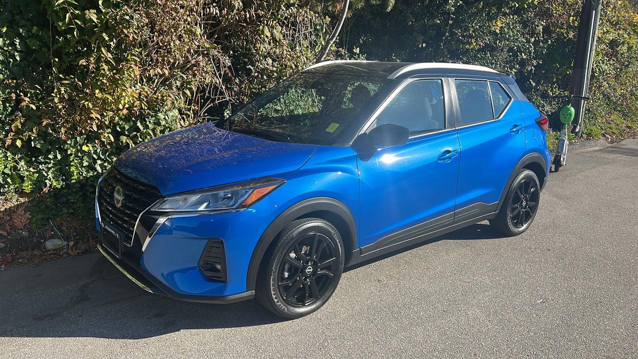 2023 Nissan Kicks SV - Photo #2