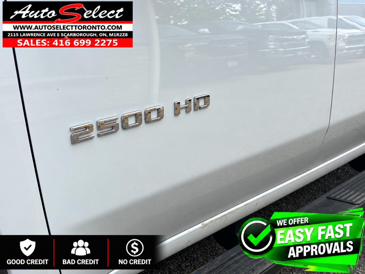 2022 Chevrolet Silverado 2500 HD Custom 4x4 **6.6L V8** Apple Carplay - Well Maintained Photo