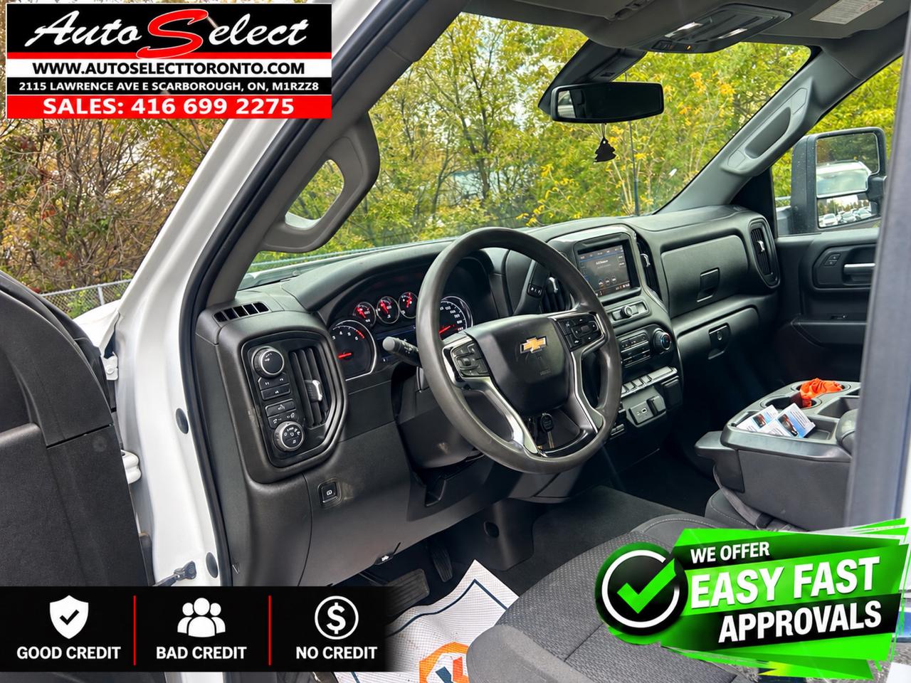 2022 Chevrolet Silverado 2500 HD Custom 4x4 **6.6L V8** Apple Carplay - Well Maintained Photo