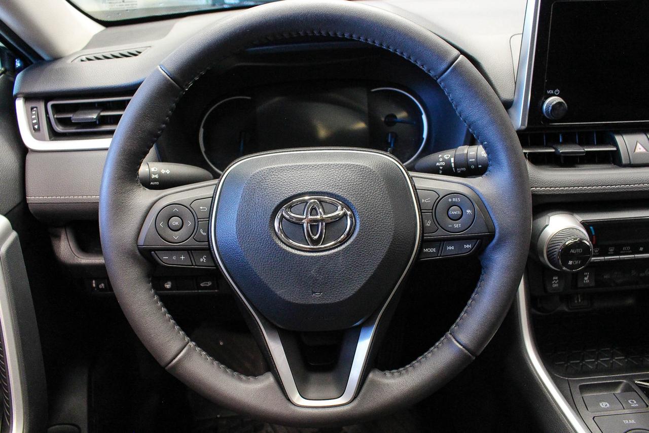 2023 Toyota RAV4 Hybrid XLE HYBRID - CLOTH UPHOLSTERY - TWO SETS OF TIRES Photo
