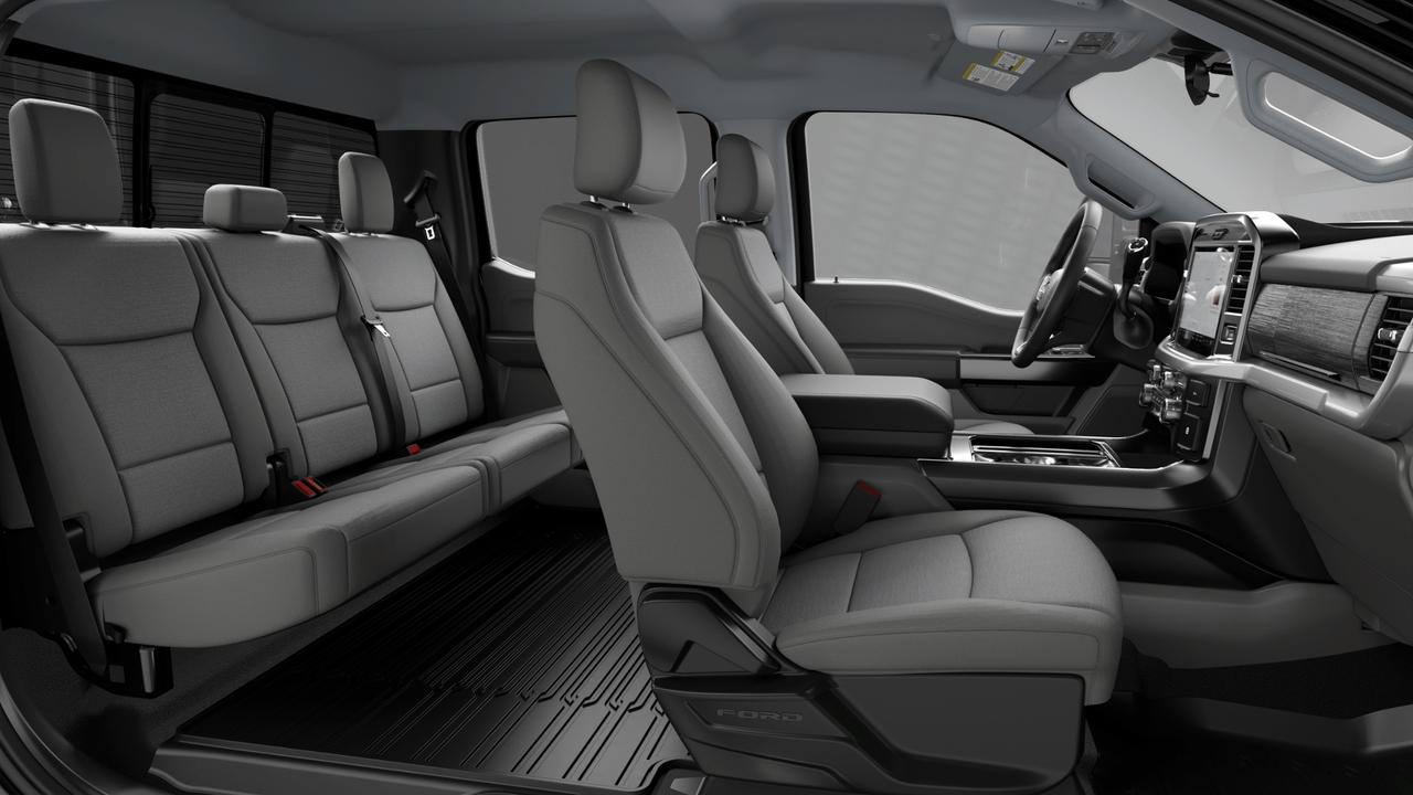 2026 Ford F-150 XLT Photo5