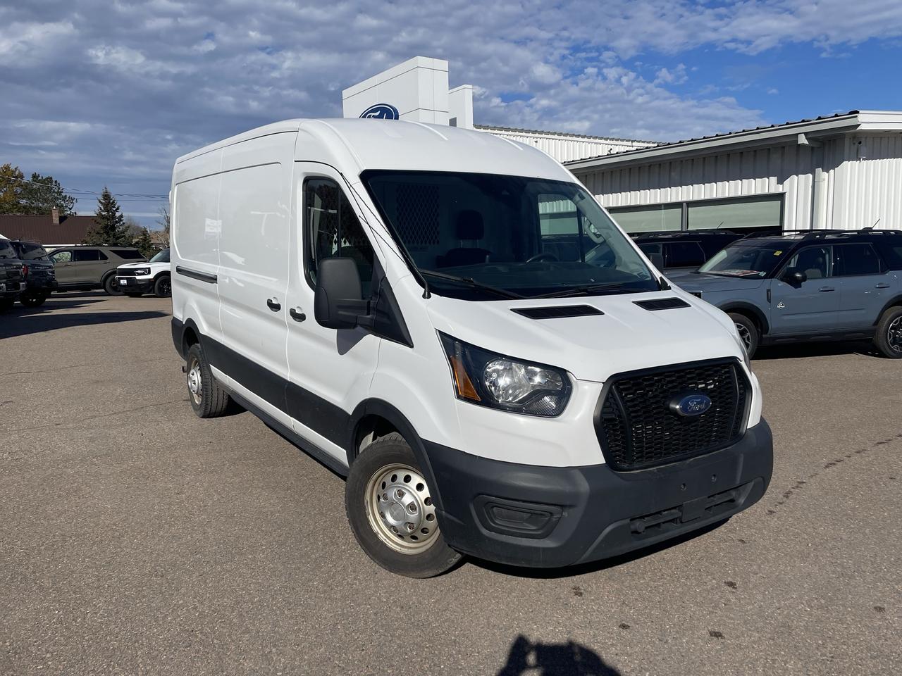 2021 Ford Transit Cargo Van BASE Photo0