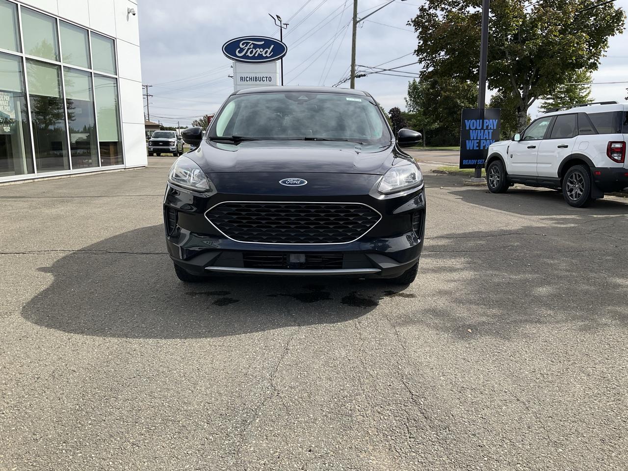 2021 Ford Escape SE Photo1
