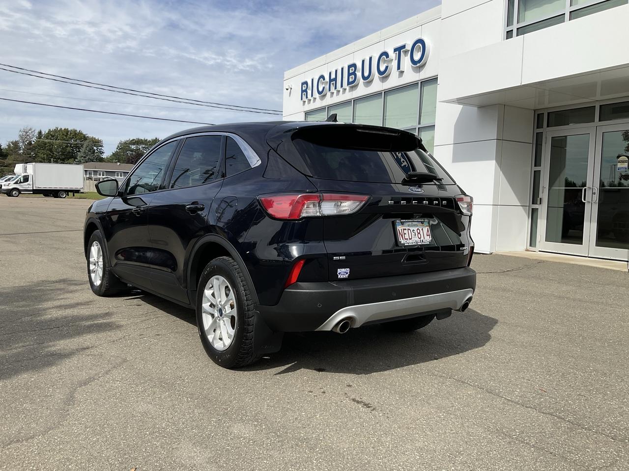 2021 Ford Escape SE Photo3
