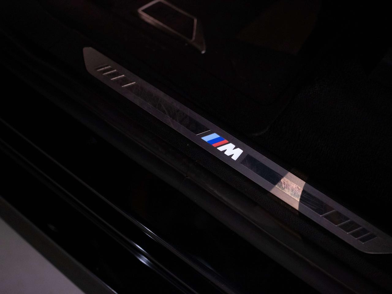 2022 BMW X7 XDRIVE40I | M-SPORT | 6 PASS | 21 IN Photo